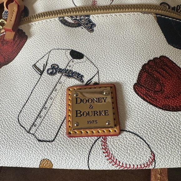 Dooney & Bourke $248 MSRP Milwaukee Brewers Crossbody Bag - Picture 4 of 13
